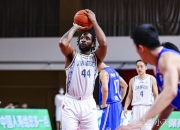 开云体育官方网站-包含福建队险胜江苏，防线表现令人称赞的词条