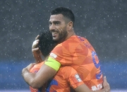 开云APP-深圳佳兆业主场不敌山东鲁能，遭遇败局