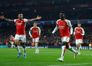 开云平台-包含阿森纳中场配合稳固，传导进攻线路贯穿对手防线的词条