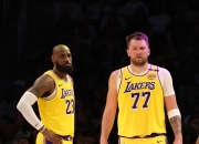 开云下载-湖人迎来一场悬殊的棒球对决的简单介绍