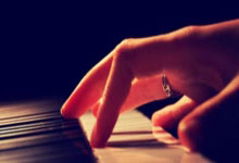 开云APP-中国羽毛球队横扫日本羽毛球队，陶菲克高光表现引爆全场