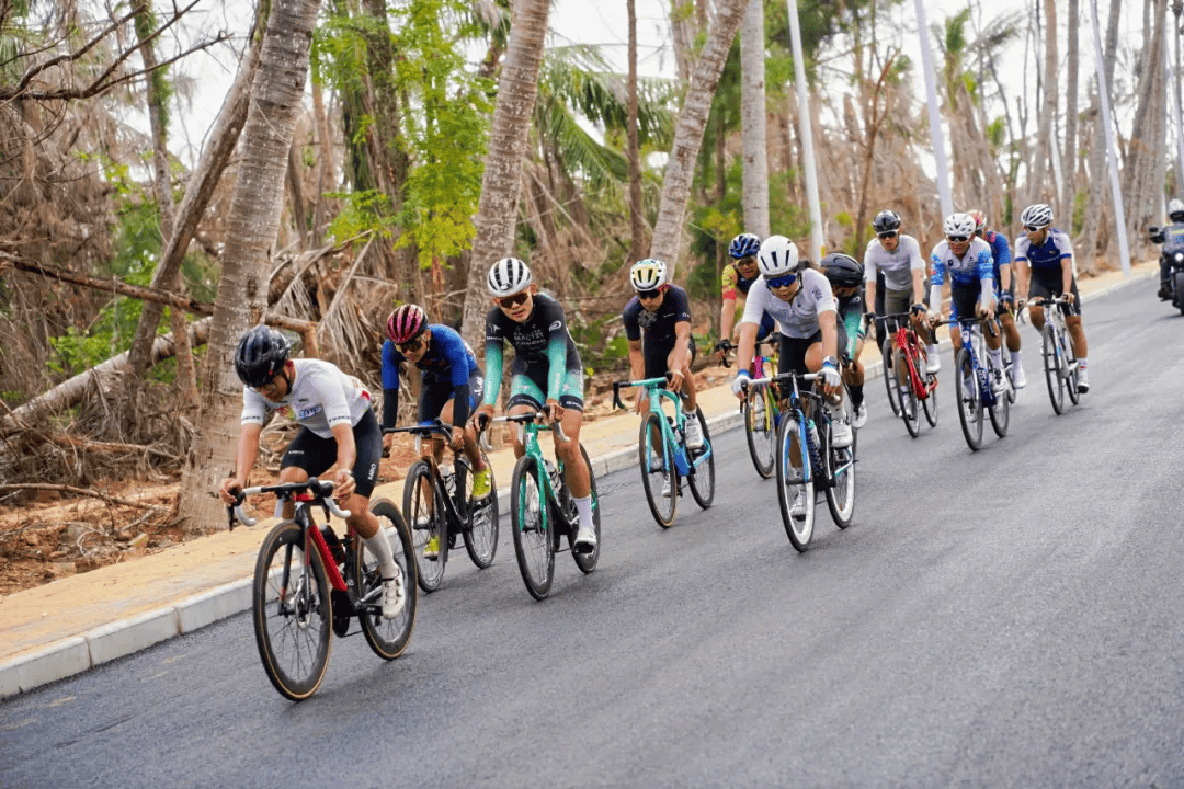 包含第十六届环海南岛国际公路自行车赛4月举行20支车队参赛的词条