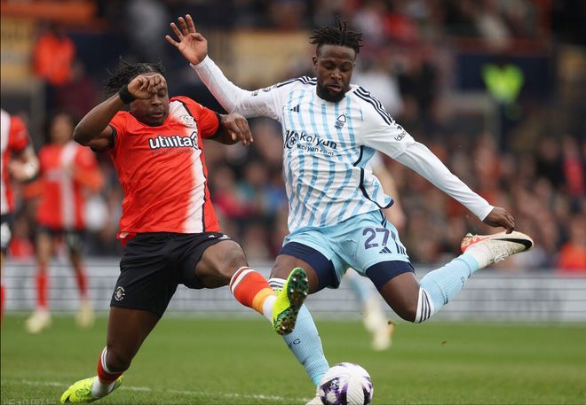 翻盘成功!法国足球联赛升班马击败劲旅 翻盘成功!法国足球联赛升班马击败劲旅