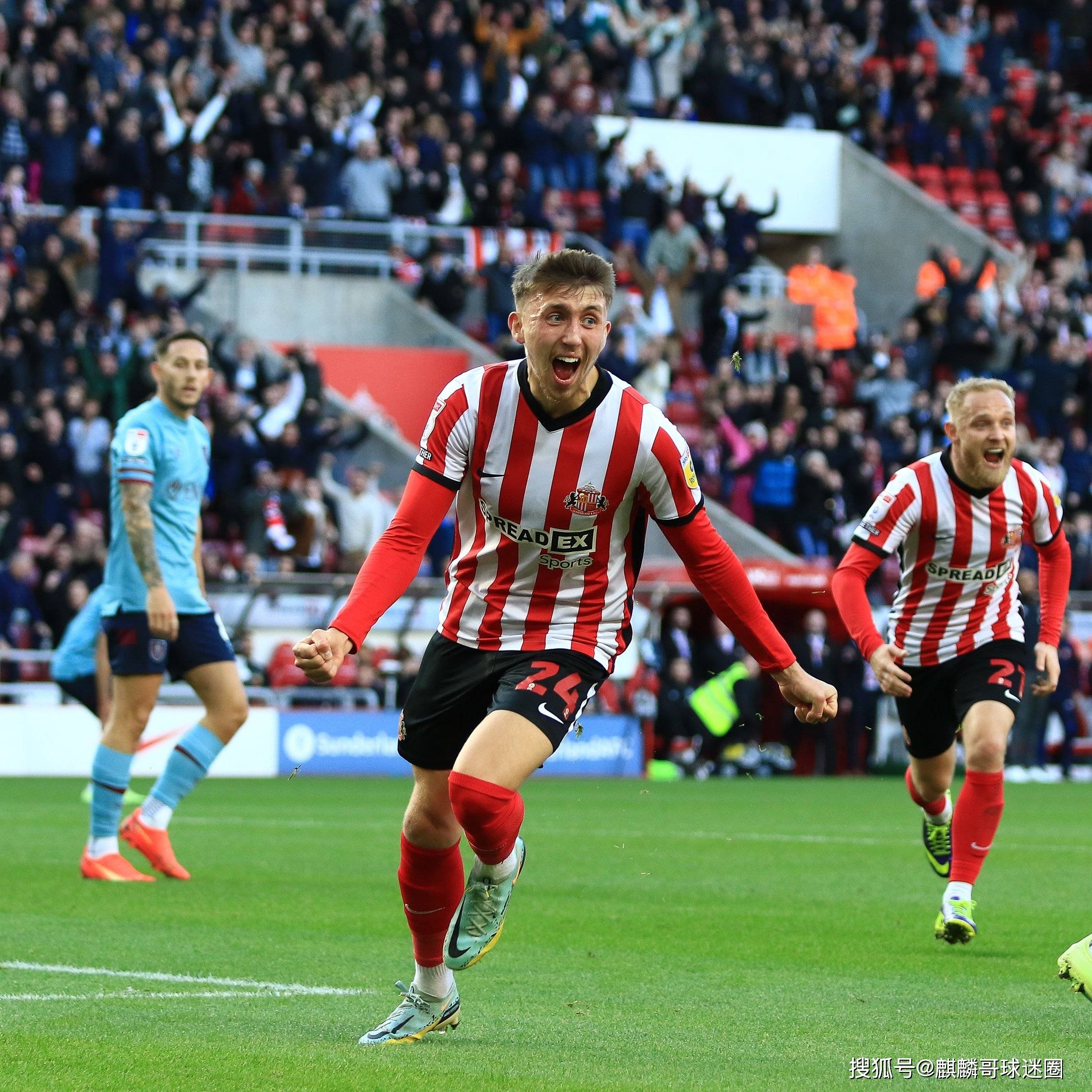 伯恩利停滞不前,球迷纷纷呼唤新变革的简单介绍 伯恩利停滞不前,球迷纷纷呼唤新变革的简单介绍