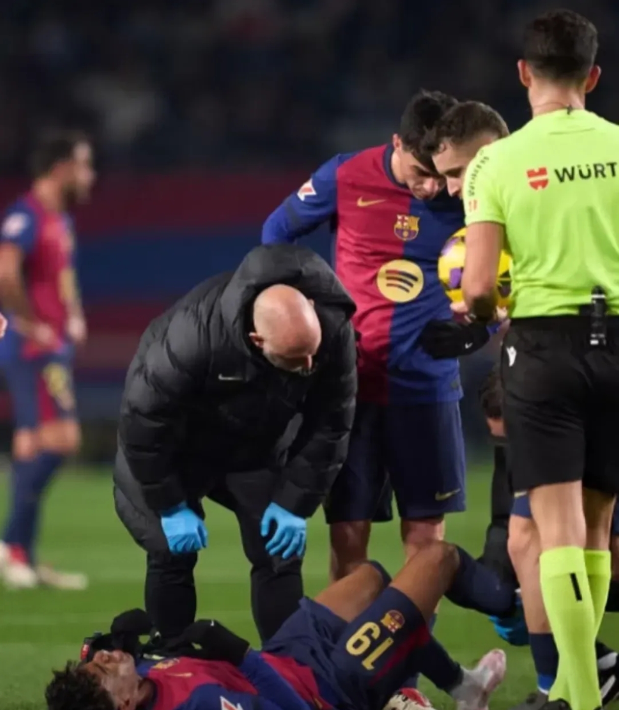 关于骑士队球员受伤退赛,球队士气受挫暂时停滞的信息 关于骑士队球员受伤退赛,球队士气受挫暂时停滞的信息