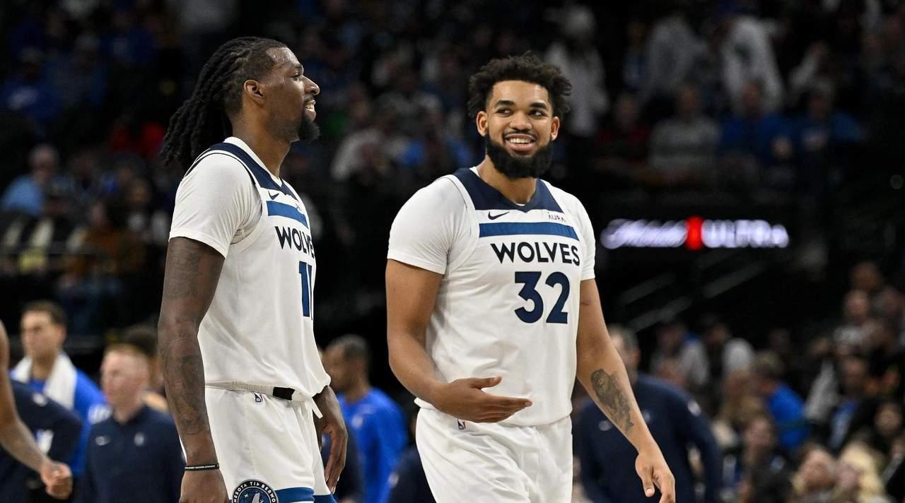 森林狼队遭遇尴尬连败球迷情绪低落的简单介绍