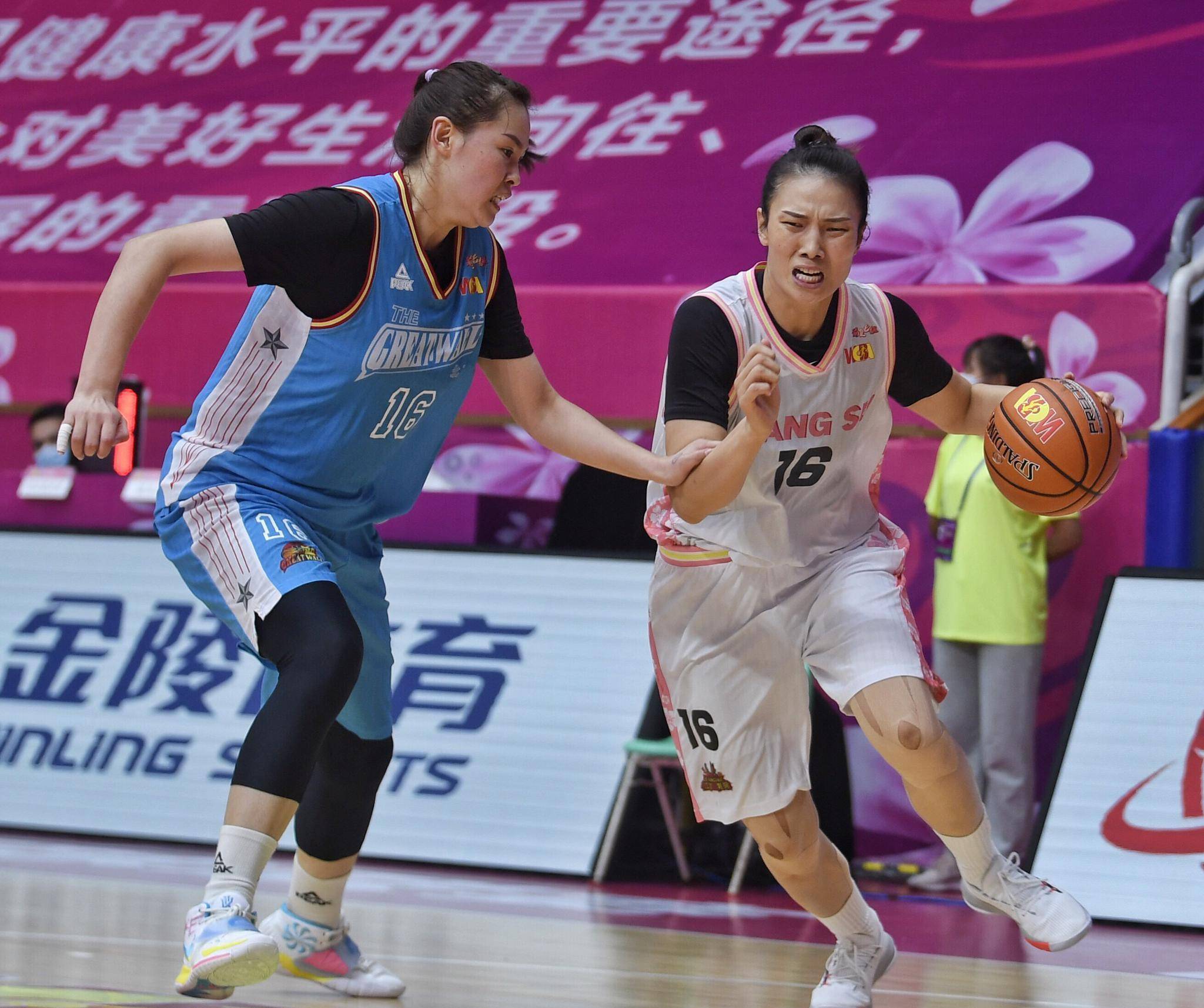 包含女篮球员青睐增长,职业联赛吸引大批人气的词条 包含女篮球员青睐增长,职业联赛吸引大批人气的词条