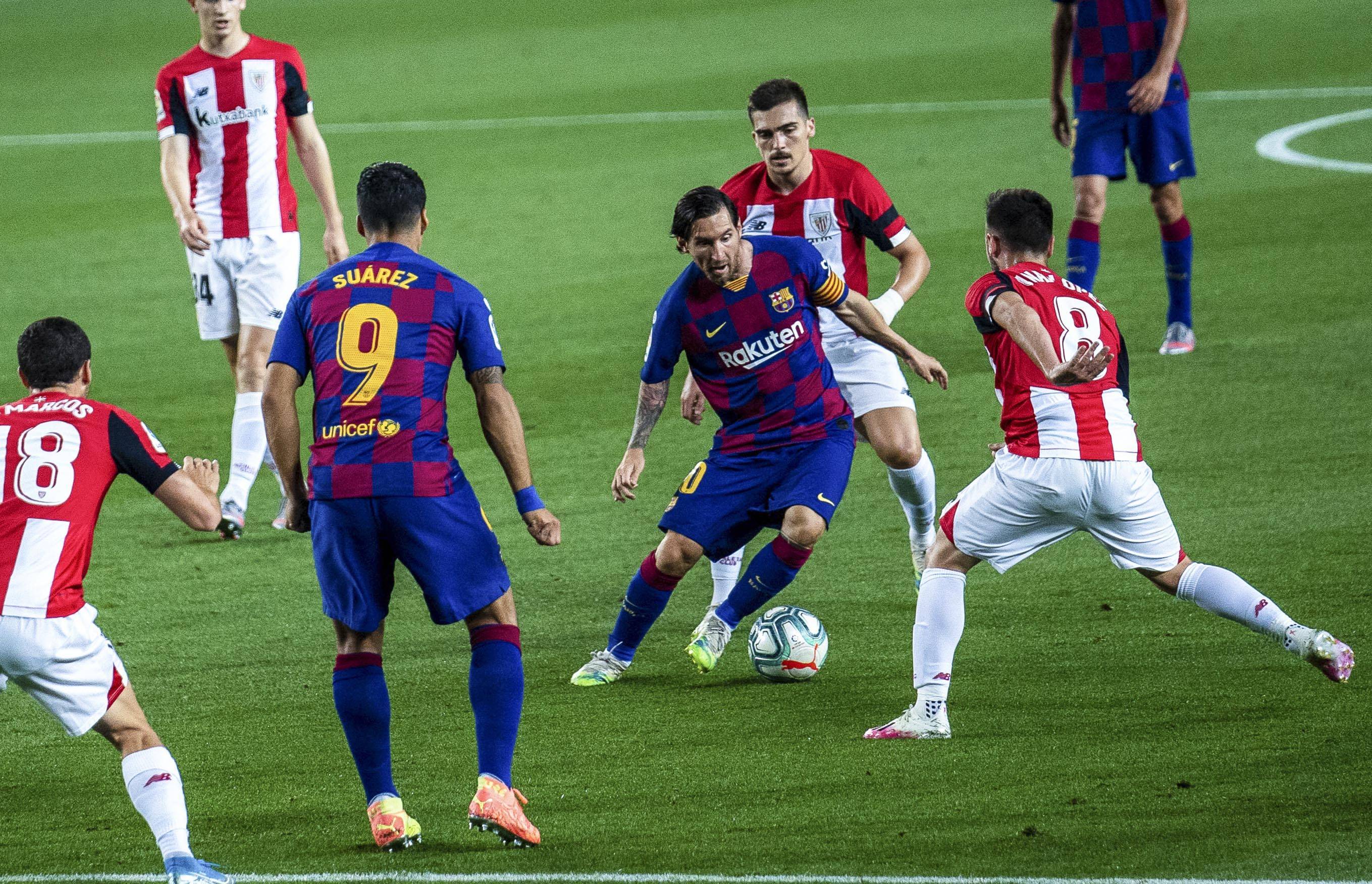 沙尔克对决慕尼黑联队,备受瞩目 沙尔克对决慕尼黑联队,备受瞩目