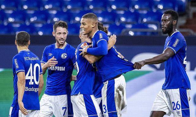 包含沙尔克客场战平对手,稳固中游排名的词条 包含沙尔克客场战平对手,稳固中游排名的词条