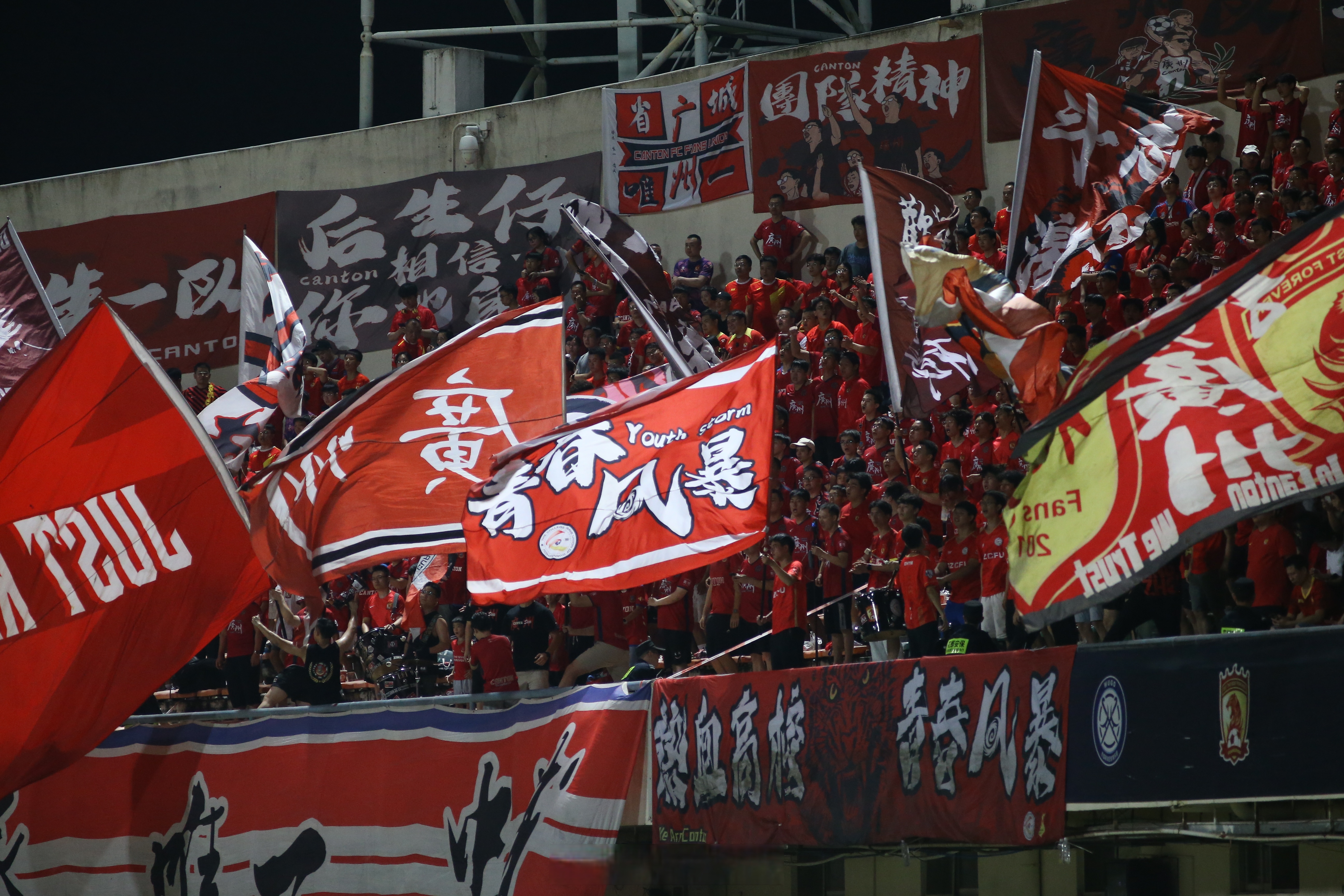 打破僵局:球队在关键时刻打破僵局取得胜利的简单介绍 打破僵局:球队在关键时刻打破僵局取得胜利的简单介绍