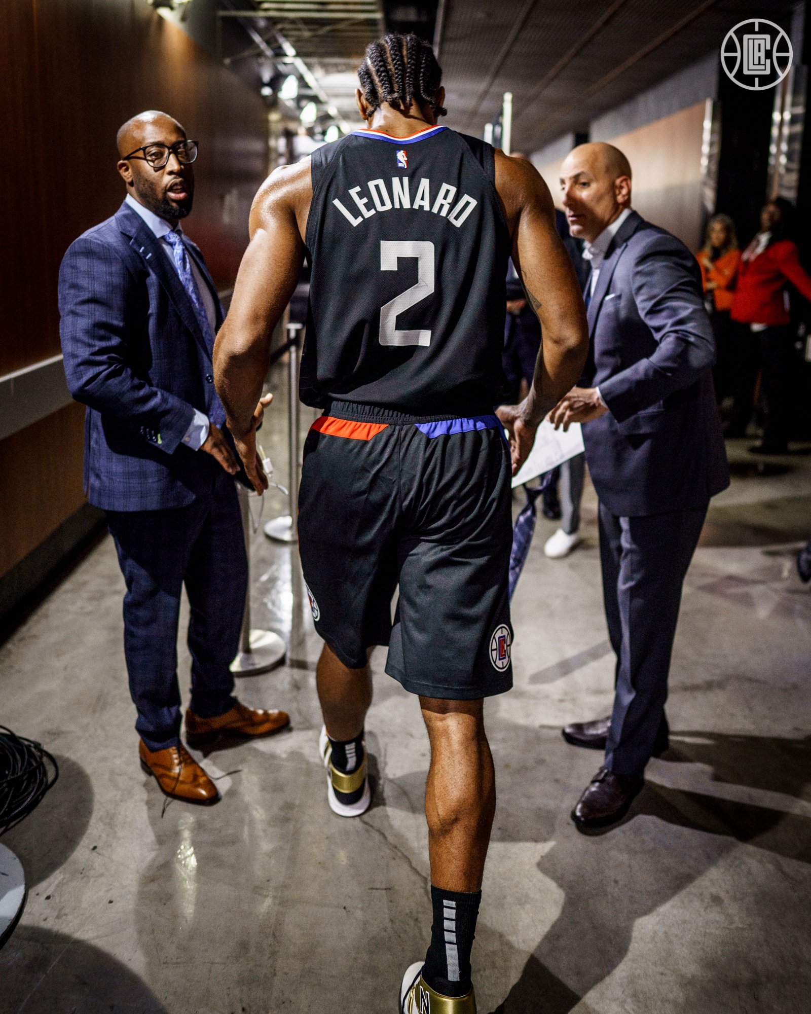 非洲篮球女队取得历史性胜利,赢得球迷掌声 非洲篮球女队取得历史性胜利,赢得球迷掌声