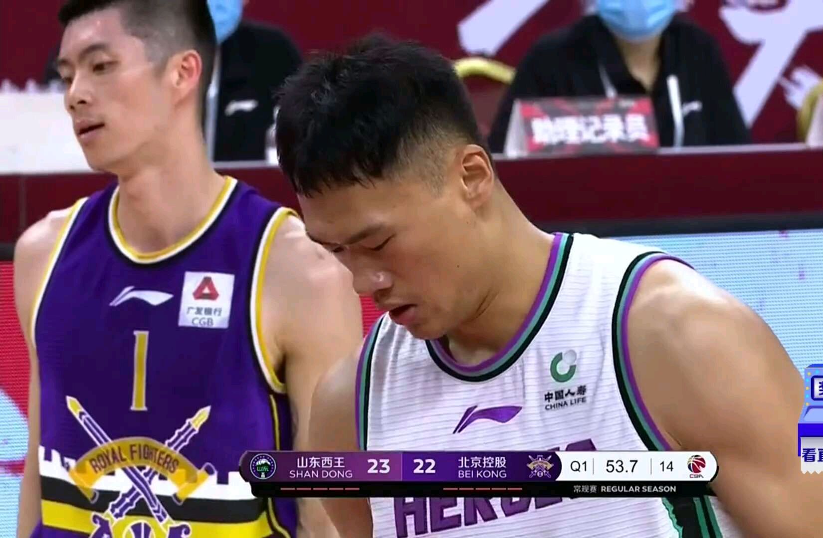 关于深圳南山鲨鱼队战胜山东西王，晋级强势的信息