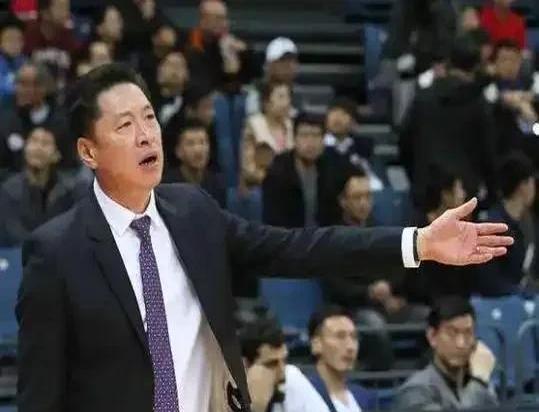 山西男篮突然崛起，成为黑马