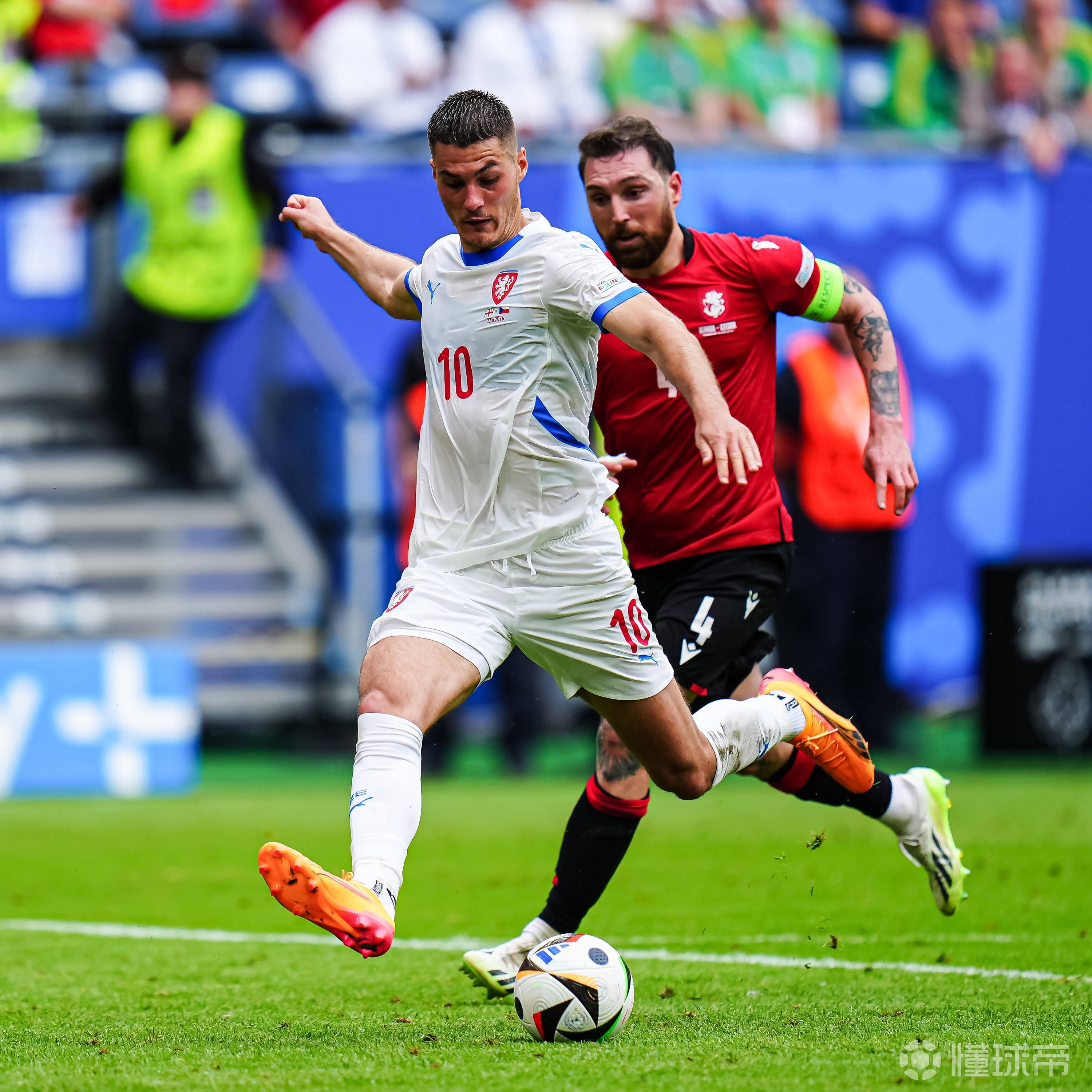 包含捷克国家队备战首战,备赛状态逐渐提升全队备战的词条 包含捷克国家队备战首战,备赛状态逐渐提升全队备战的词条