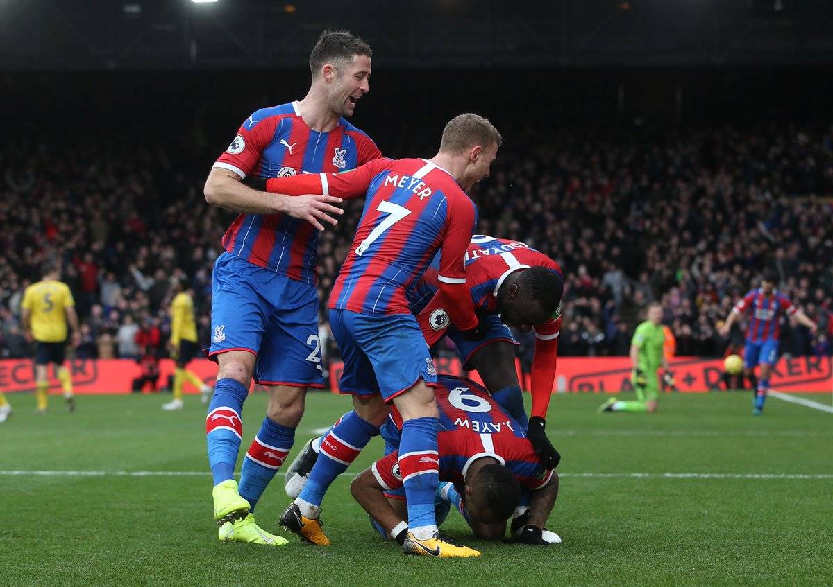 关于水晶宫全力拼搏,客场艰难取得一分的信息 关于水晶宫全力拼搏,客场艰难取得一分的信息