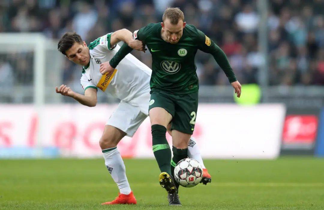 沃尔夫斯堡客场取胜,德甲迎来转机 沃尔夫斯堡客场取胜,德甲迎来转机