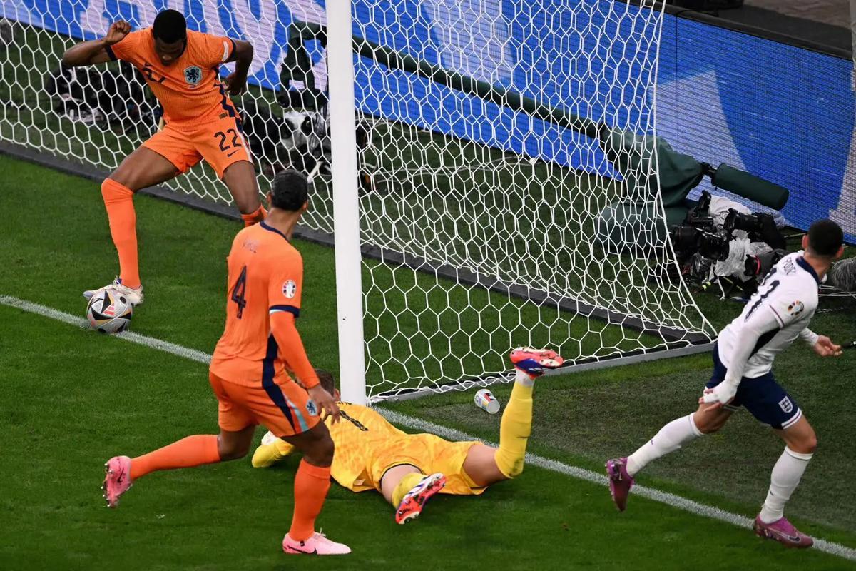 关于欧洲足球预选赛战况一览：激烈对抗如期上演的信息