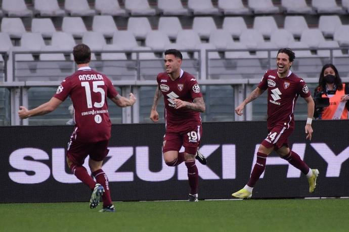 包含都灵客场战平，稳定表现的词条