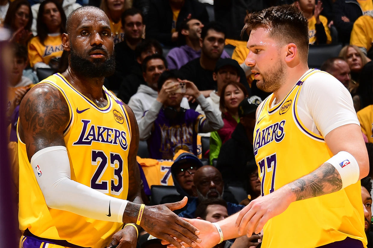 面对湖人,湖人上演不可思议一战 面对湖人,湖人上演不可思议一战