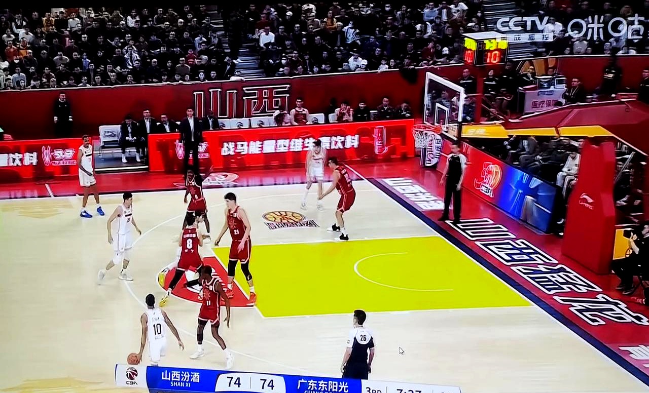 山西男篮不敌广州队,寻求突破 山西男篮不敌广州队,寻求突破