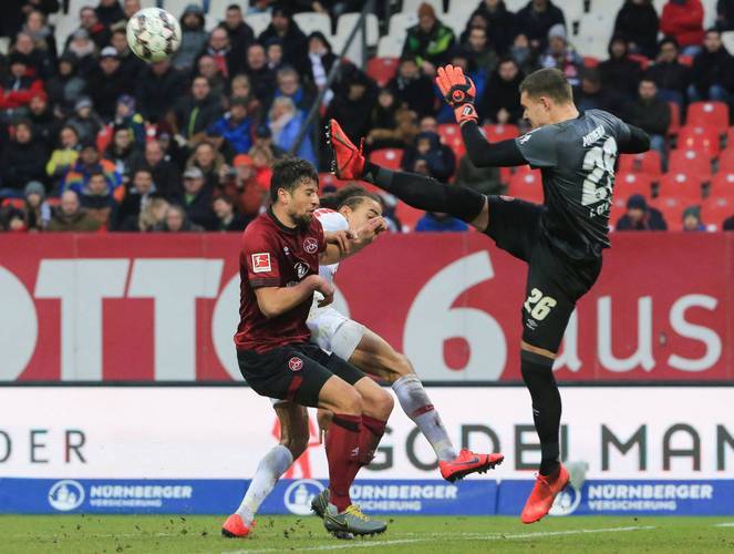 纽伦堡客场输给慕尼黑红牛,连败一场 纽伦堡客场输给慕尼黑红牛,连败一场