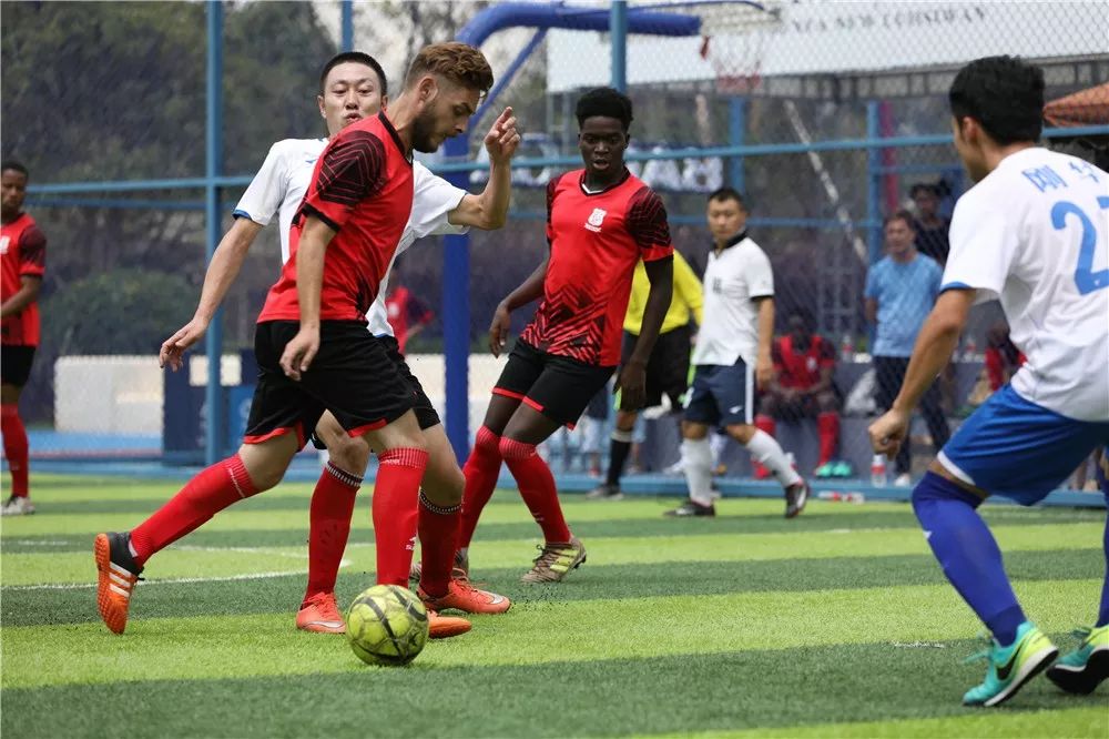 包含本轮比赛瞩目锋芒，双方实力不相上下的词条