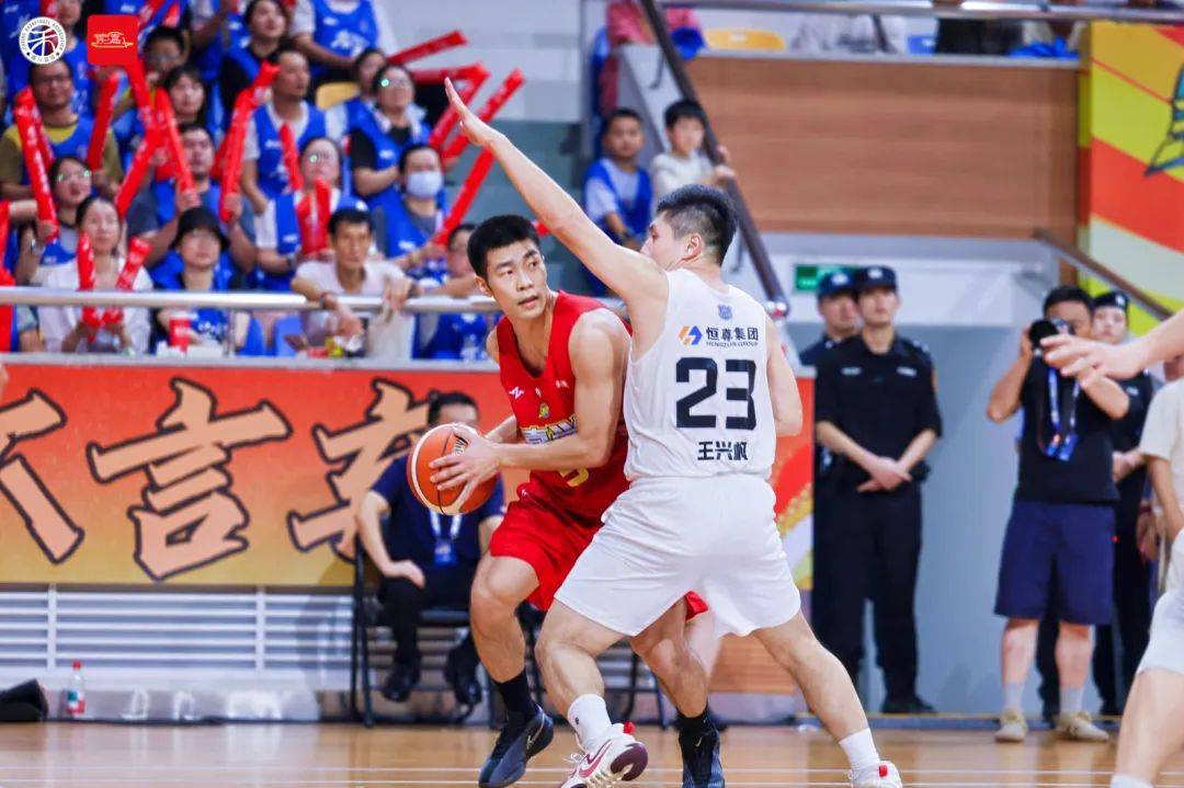 表现出色球员,斩获独中两元进球! 表现出色球员,斩获独中两元进球!