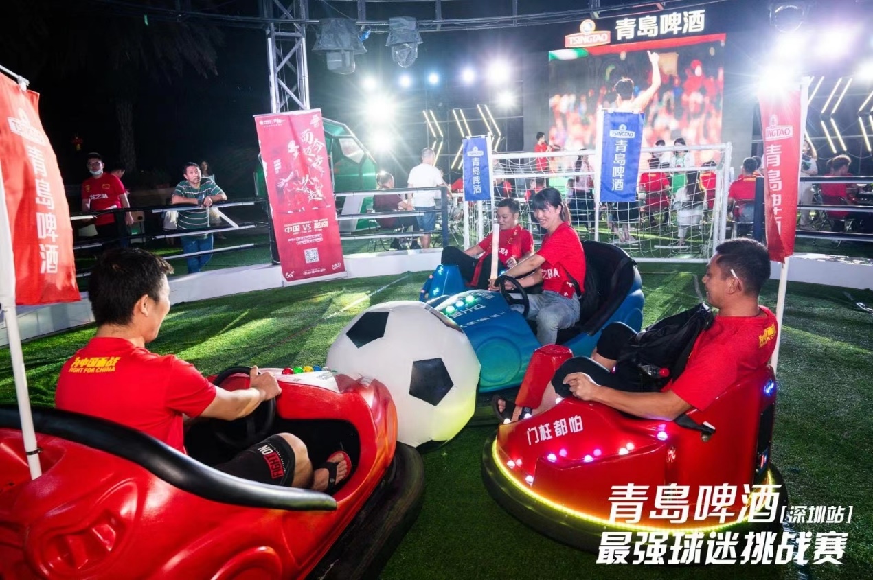 国际顶尖足球对决持续上演,球迷狂欢不止 国际顶尖足球对决持续上演,球迷狂欢不止