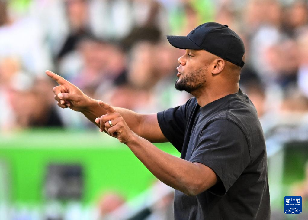 关于沃尔夫斯堡教练组变动,冲击德国足球巅峰的信息 关于沃尔夫斯堡教练组变动,冲击德国足球巅峰的信息