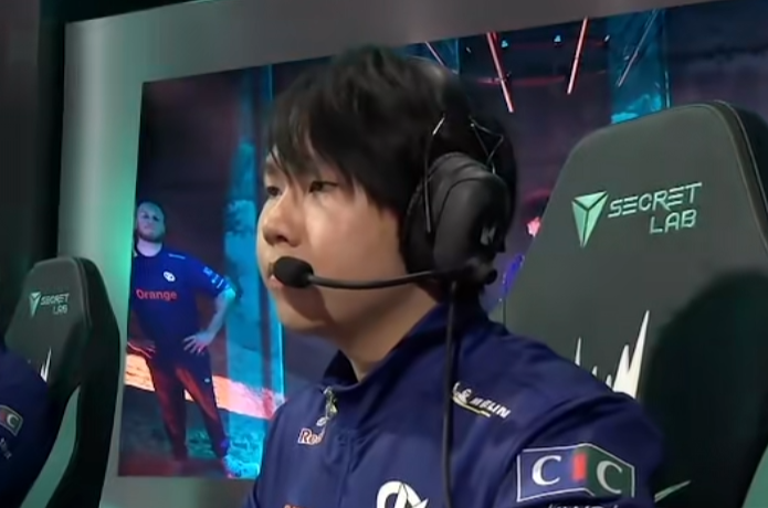 包含JDG横扫FNC，Bin操刀奇招英雄翻盘顶尖较量淘汰赛，引爆全场热议的词条