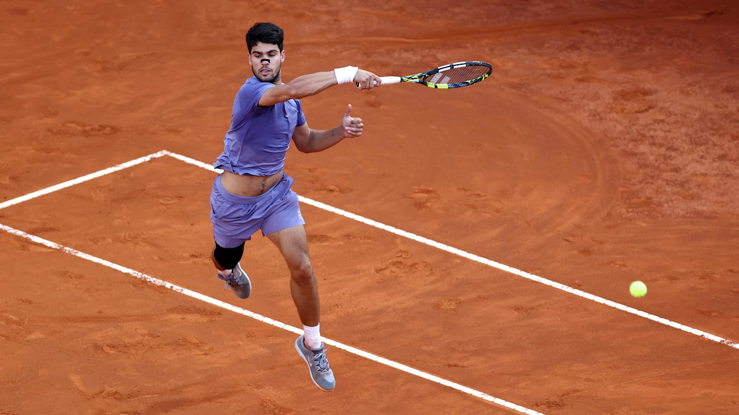 法国网球队横扫西班牙网球队,纳达尔关键制胜的简单介绍 法国网球队横扫西班牙网球队,纳达尔关键制胜的简单介绍